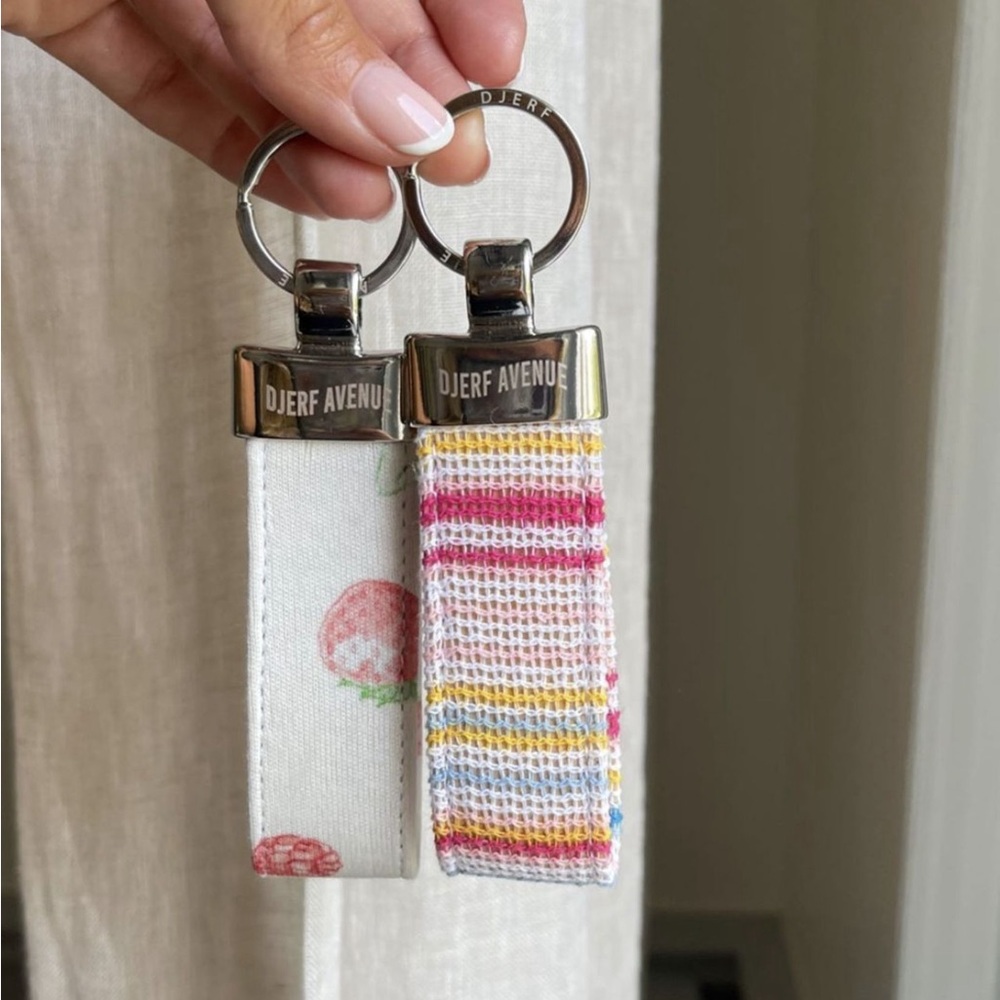 Djerf Avenue Rainbow Keychain